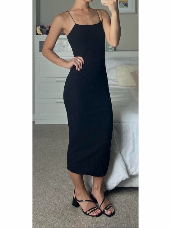 Zara Dresses & Skirts - Zara Black Ribbed Midi Dress